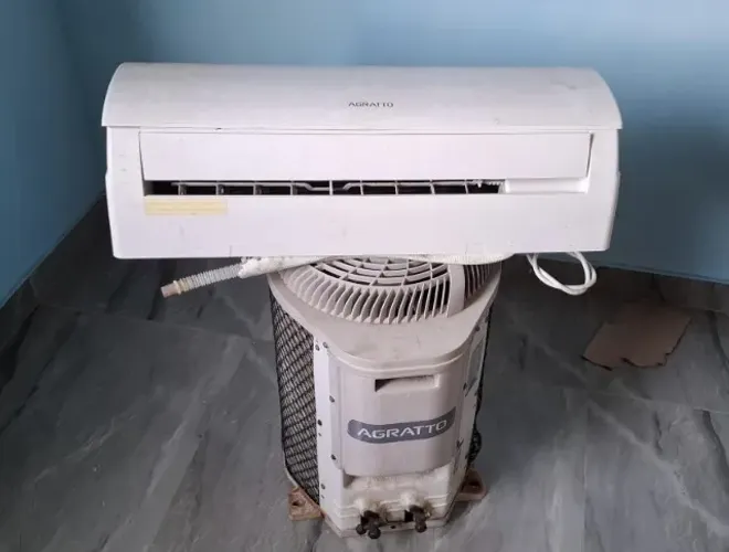 Ar-condicionado Agratto 9.000 BTUs (com cobre e suporte para instalação)