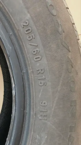 Pneus Pireli 205/60 R15