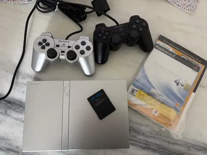 PlayStation 2 Slim Prata Completo + 3 Jogos