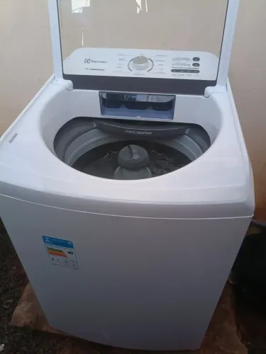 Máquina de lavar lavar 17 kilos Eletrolux, ultra filtre Led