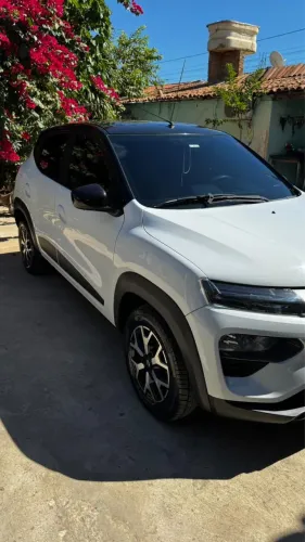 Renault Kwid Intense 1.0 Flex 12V 5P Mec. 2024