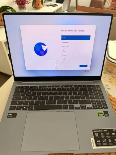 Notebook Samsung Book 4 Ultra 7