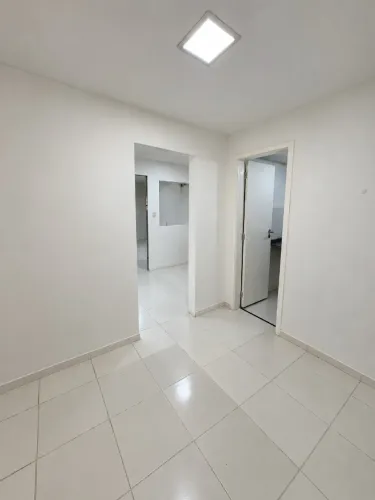 Sala no ed. Golden Tower