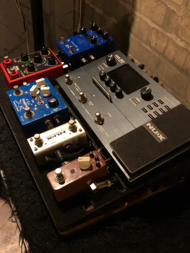 Vendo pedal/pedais/pedaleira para guitarra