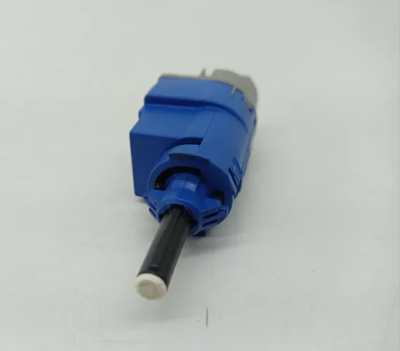 Interruptor Embreagem Renault Duster 2.0 4x2 2014 Mec 
