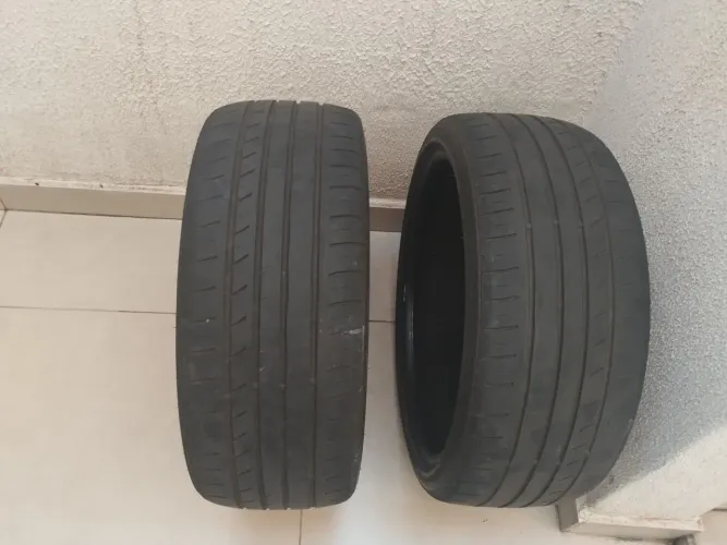 Vendo pneu aro17/195/40