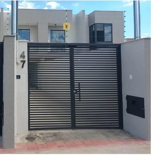 Casa Geminada em BH - Excelente Acabamento!
