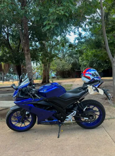 Yamaha R15