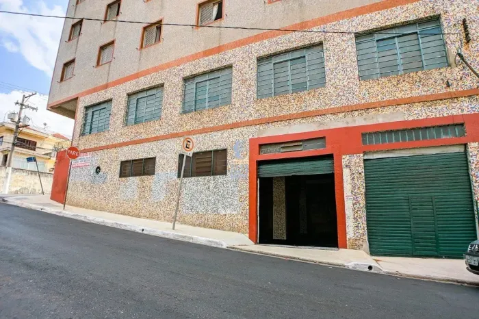 Salão Comercial na Penha para Venda