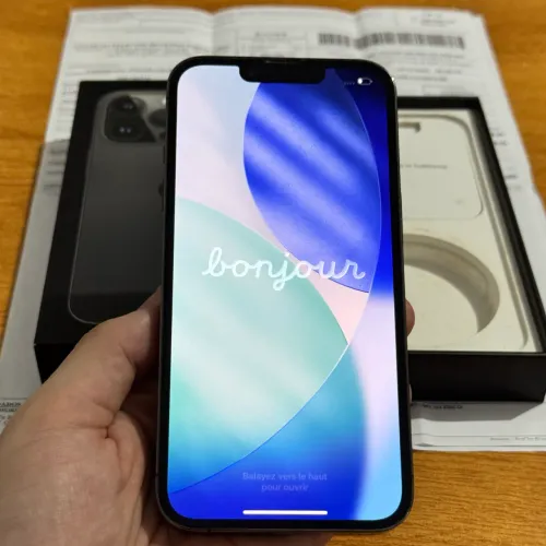 Vendo ou troco iPhone 13 Pro 128gb completo com Nota Fiscal (aceito cartão )