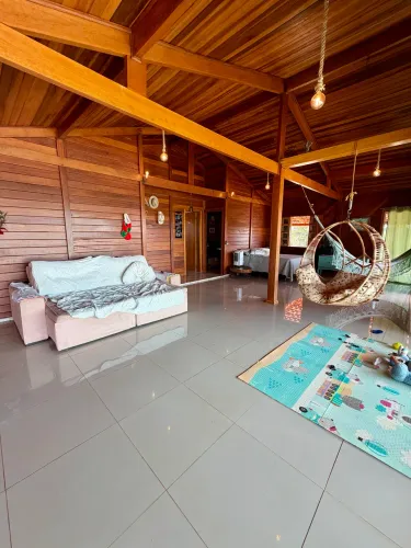 Chácara com Casa toda na Madeira. A 38 km de Goiânia!