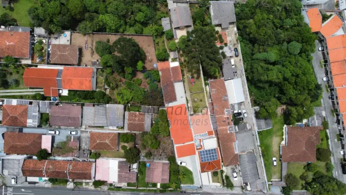 Terreno amplo e plano à venda no Barreirinha