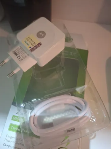 Carregador Motorola com Cabo Tipo C