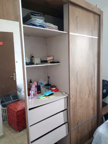 Guarda roupa de casal