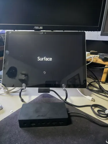 Microsoft Surface Book 1 (Modo Tablet/Desktop) + Surface Dock + Caneta
