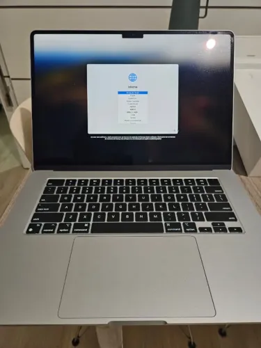 Macbook Air M2 2023 256gb 8 ram - 15 polegadas