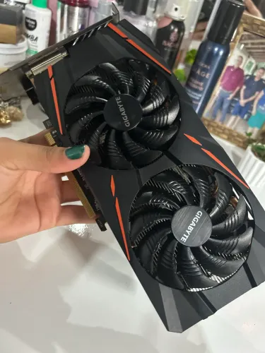 RX 580 GIGABYTE 8 gb