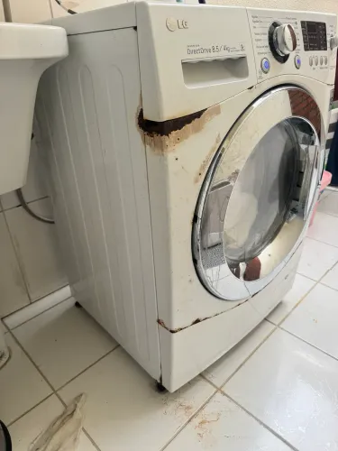 Máquina de lavar e secar