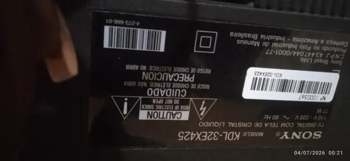 Vendo tv com defeito na tela