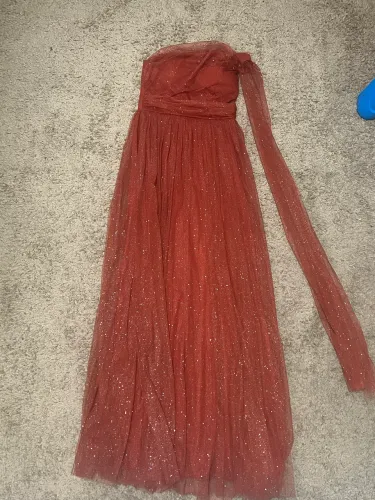 Vestido festa terra cota