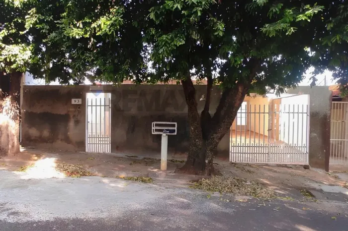 Casa c/ 3 Quartos e Suíte em Rebouças, SP!