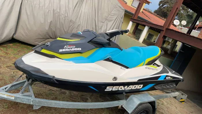 Jet Ski Seadoo Gti 130 remapeado 170 com escapamento com 122 Horas  esportivo 