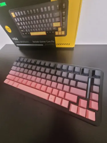 Teclado mecânico attack shark m86
