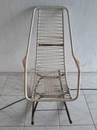 CADEIRA DE MACARRÃO