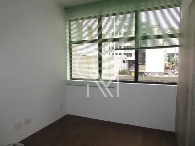 Sala aérea à venda, em São Pelegrino, Caxias do Sul