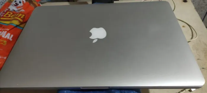 Macbook pro i7, 15.4 pol. retina 16gb ram nvme 500gb