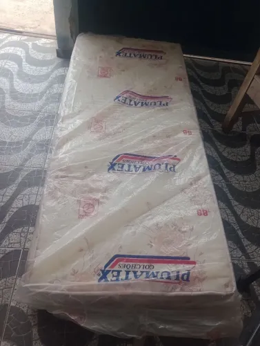 Colchão de solteiro D23 toraflex 249,00