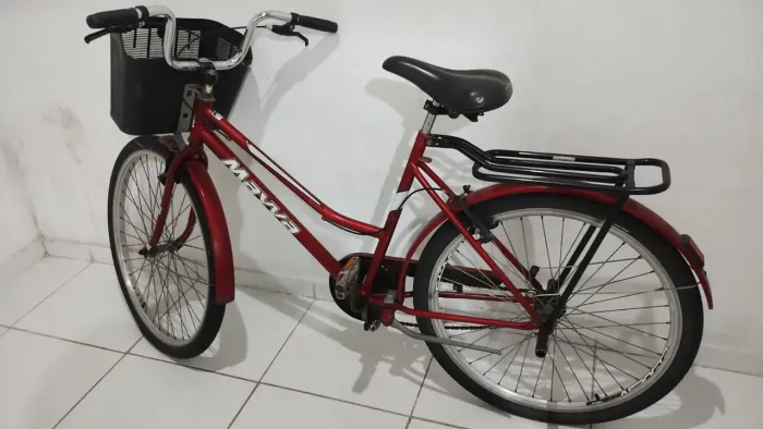 Bicicleta semi-nova ?