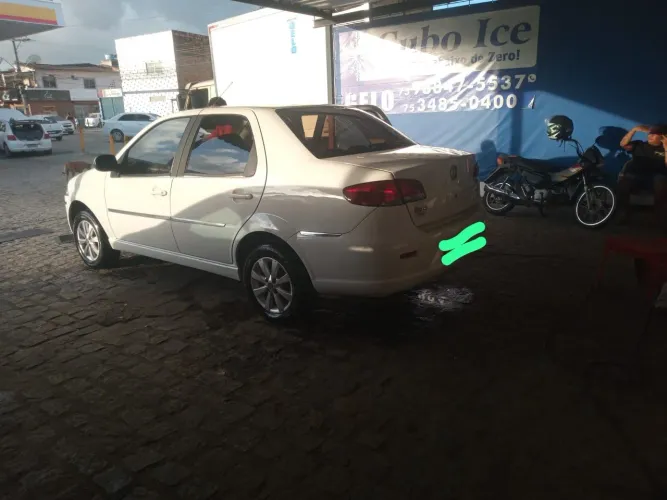 Fiat Siena Tetrafuel 1.4 MPI Fire Flex 8V 4P 2012