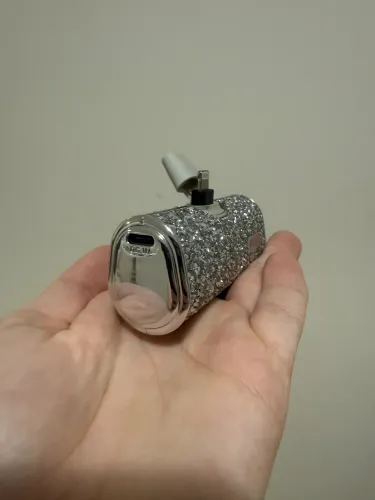 Carregador portátil pequeno e prático