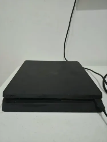 Playstation 4 (PS4) - 500Gb - Usado em ótimo estado
