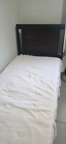 Cama de solteiro com colchão