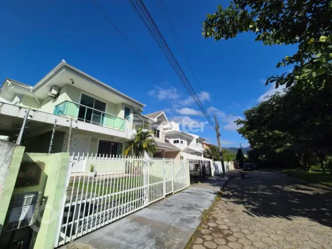 Casa à venda Rua Itapiranga, Itacorubi - Florianópolis
