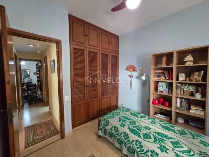 Apartamento : / Residencial / Lagoa
