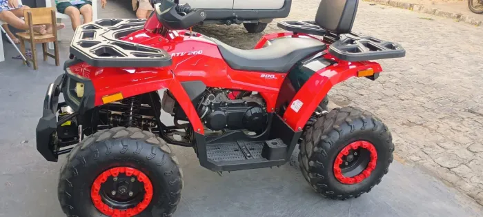 Quadriciclo shineray ATV 200 2025 muito conservado , segundo dono e em perfeito estado 