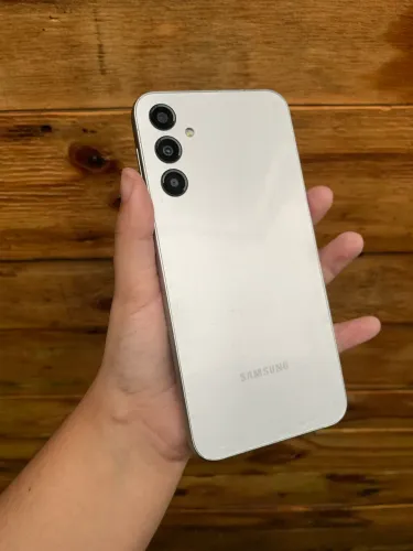 VENDO DOIS CELULARES - SAMSUNG A15 e SAMSUNG A24 - 128gb - ENTREGA GRÁTIS
