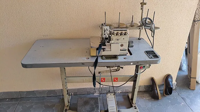 Máquina de costura