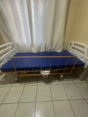 Cama hospitalar