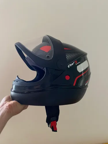 CAPACETE UNISSEX FW3 AUTOMÁTICO
