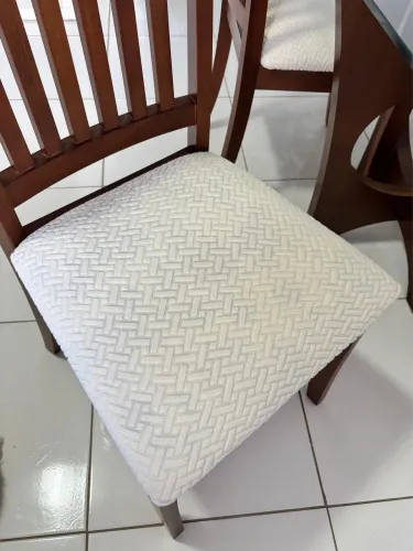 Mesa de vidro com 4 cadeiras da Lar Shopping 