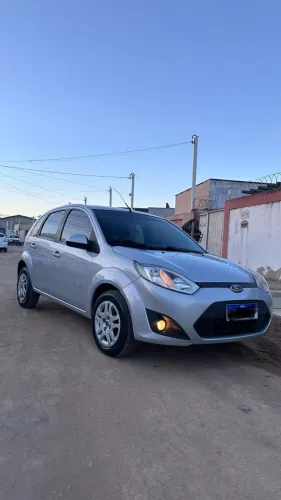 Ford Fiesta SE 1.6 8V Flex 5P 2014
