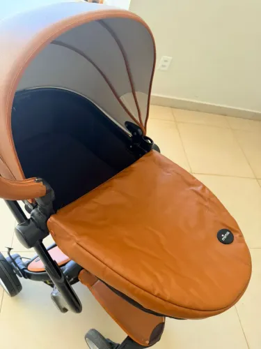 Carro de bebê Mimo Xari 