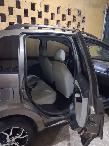 Fiat Idea Attractive 1.4 Fire Flex 8V 5P 2012