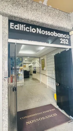 SALA COMERCIAL PARA ALUGAR NO CENTRO DE CURITIBA, NO EDIFÍCIO NOSSO BANCO, COM 67,99M² E V