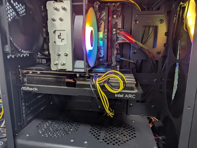 Pc gamer amd ryzen 5 5500x3d vídeo dedicado intel arc a580 8gb gddr6 ssd windows 11
