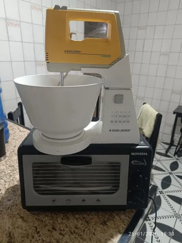 Forno Mondial + Batedeira Black&Decker